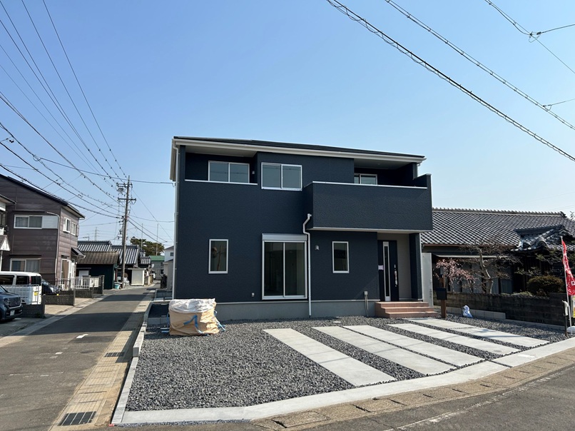 鈴鹿市東玉垣町　新築戸建　全2棟　【3月完成】2,280万円～☆価格改定しました◆毎週土日オープンハウス開催◆１号棟　現在商談中です
