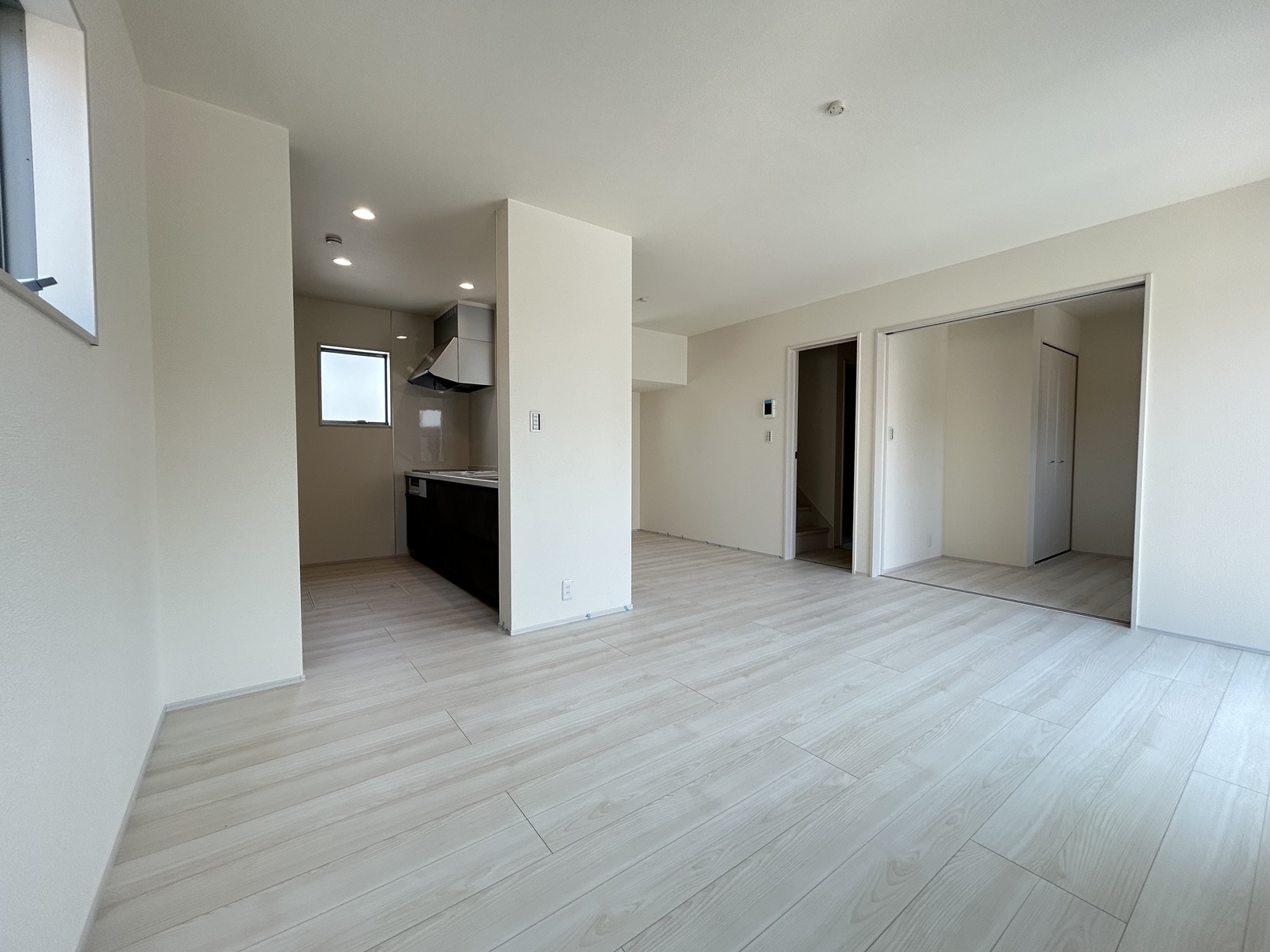 鈴鹿市東玉垣町　新築戸建　全2棟　【3月完成】2,280万円～☆価格改定しました◆毎週土日オープンハウス開催◆１号棟　現在商談中です