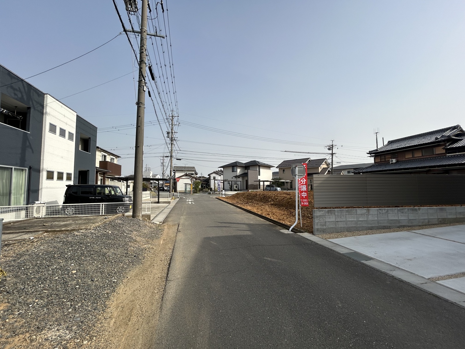 亀山市栄町　新築戸建　全３棟　【7月完成予定】2,380万円（税込）～