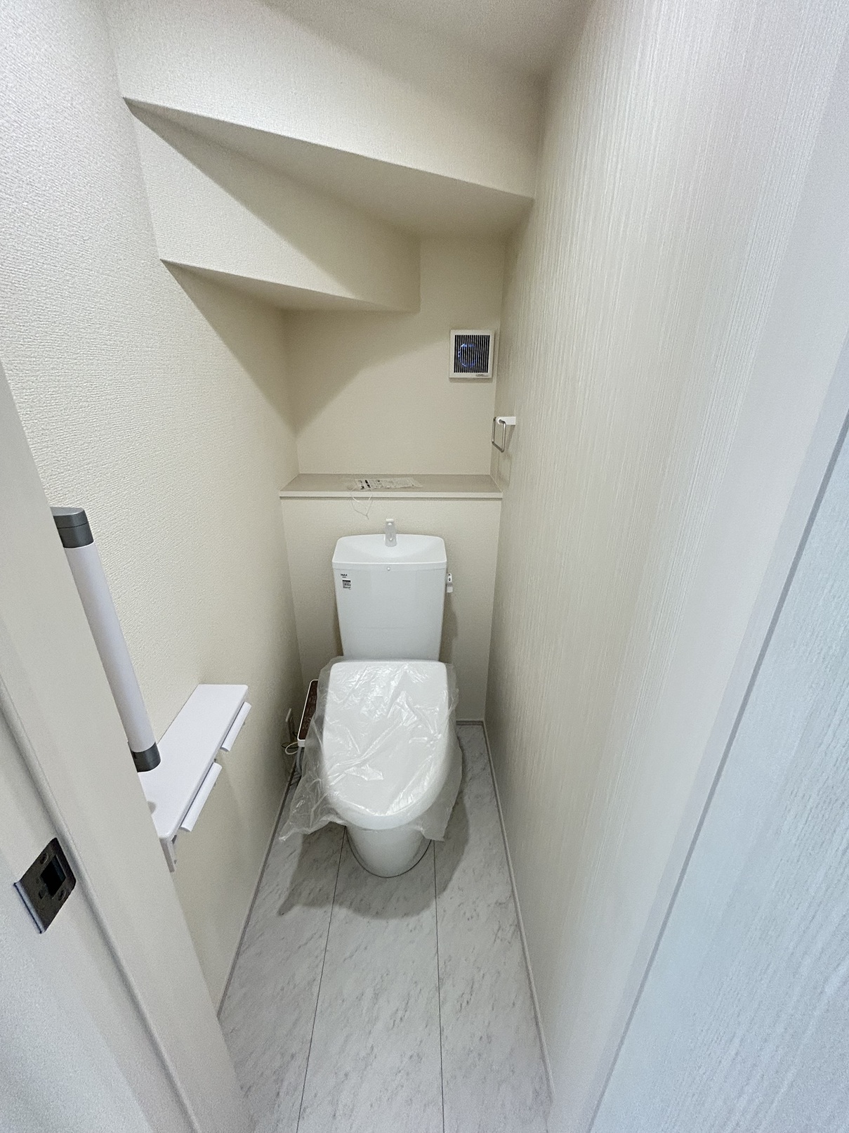 鈴鹿市東磯山３丁目　新築戸建　全１棟　2380万円　４ＬＤＫ