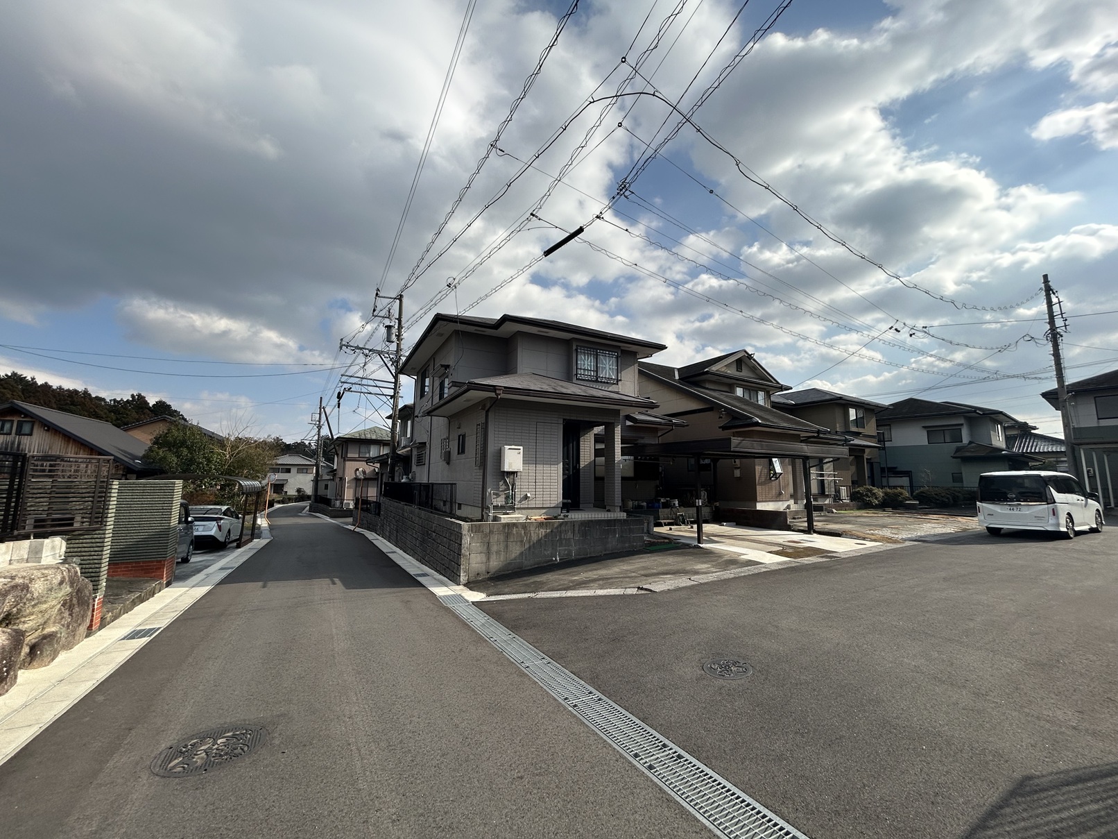 三重郡菰野町杉谷　中古戸建　4LDK　1,048万円