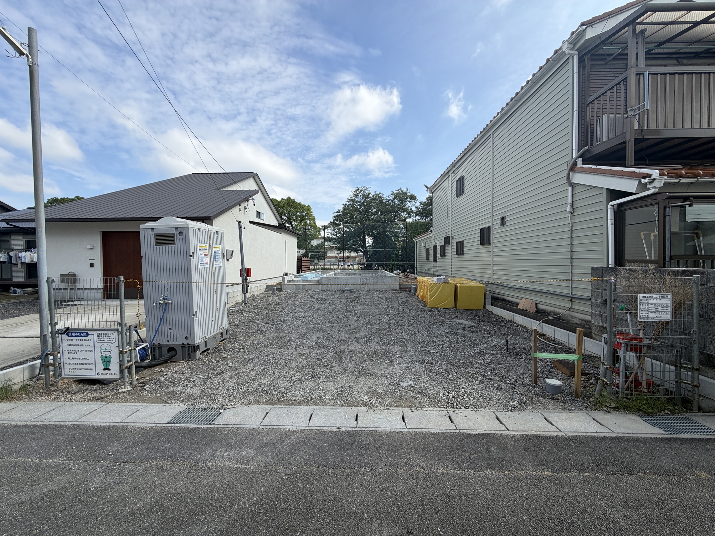 鈴鹿市神戸2丁目　新築戸建て　全1棟　2,790万円（税込）１２月末完成予定